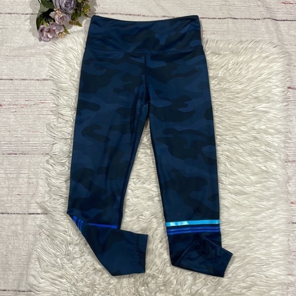 Lilybod x Soulcycle High Rise Blue Leggings With Camo Details - Picture 5 of 11